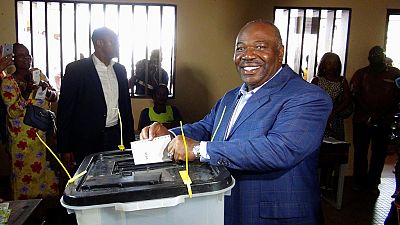 Ali réélu, le régime Bongo se perpétue