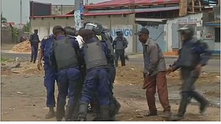 RDC : la police disperse des protestations anti-dialogue politique
