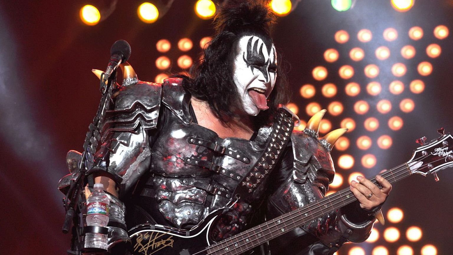 "Kiss"-Bassist Gene Simmons ist Merkel-Fan