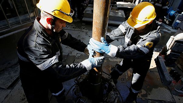 Надоела дешевая нефть: Россия и Саудовская Аравия договорились о совместных действиях Надоела дешевая нефть: Россия и Саудовская Аравия договорились о совместных действиях