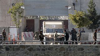 Dos generales afganos muertos en una cadena de atentados de los talibanes en Kabul