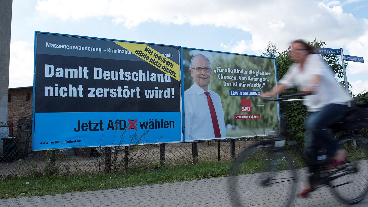 Internationale Presse nach MeckPomm: "Weckruf für Angela Merkel"