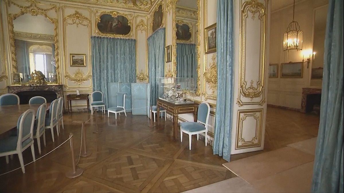 Mobiliário falso no Palácio de Versalhes?