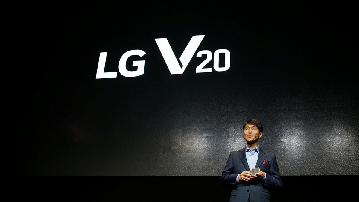 LG Electronics seeks to revive mobile fortunes with V20 smartphone