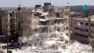 Rebellen in Aleppo geraten weiter unter Druck - während in Genf bei Syriengesprächen verhandelt wird