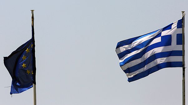 Avrupa'dan Yunanistan'a reform eleştirisi Avrupa'dan Yunanistan'a reform eleştirisi