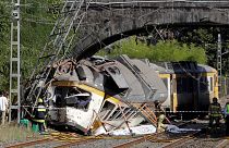 Ισπανία: Τέσσερις νεκροί από εκτροχιασμό τρένου