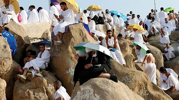 Saudi Arabia: Hajj pilgrims head to Mount Arafat Saudi Arabia: Hajj pilgrims head to Mount Arafat