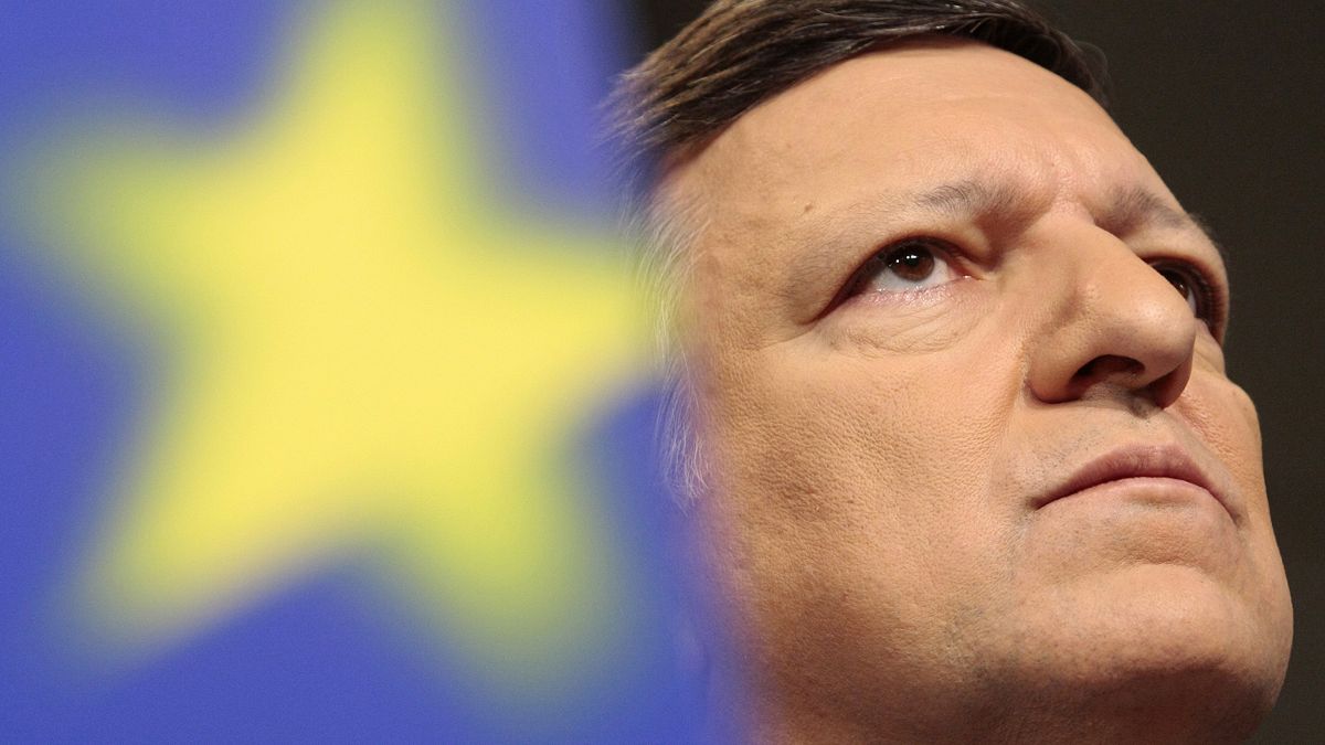 Barroso faces EU probe over bank job