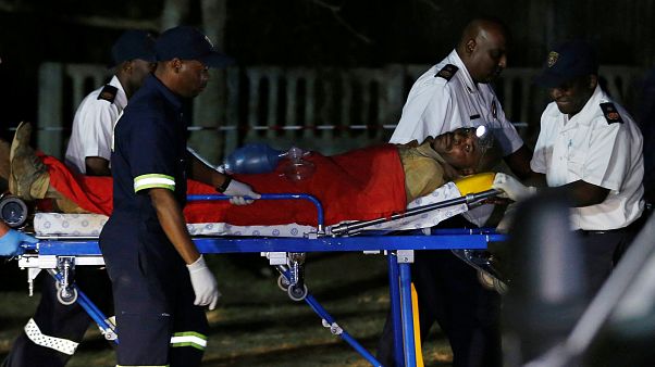 Sudafrica: tratti in salvo 9 minatori da una miniera d'oro abbandonata Sudafrica: tratti in salvo 9 minatori da una miniera d'oro abbandonata