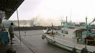 'World's strongest storm' of 2016, Typhoon Meranti hits Taiwan