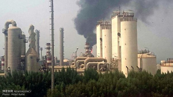 آتشسوزی در پتروشیمی مبین عسلویه چهار زخمی برجای گذاشت آتشسوزی در پتروشیمی مبین عسلویه چهار زخمی برجای گذاشت