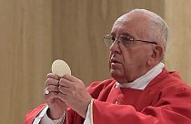 Papa Francisco quer beatificar o padre francês assassinado em plena missa