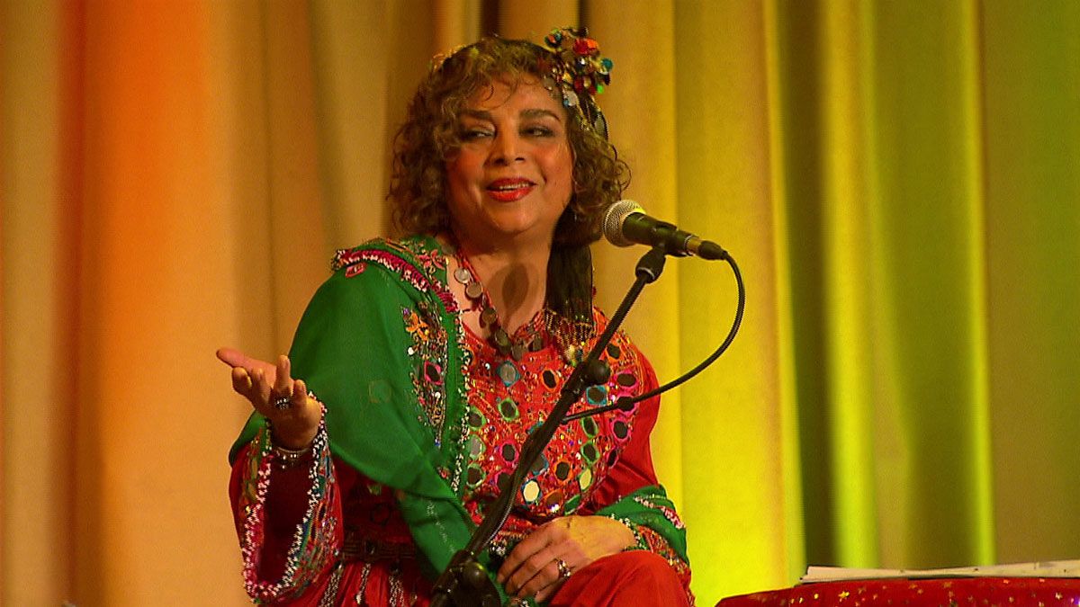 Sima Bina: uma lenda do folclore iraniano proibida de cantar no Irão