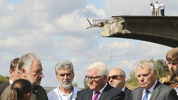Перемирие на Украине: противоречивые сведения приходят из Донбасса Перемирие на Украине: противоречивые сведения приходят из Донбасса