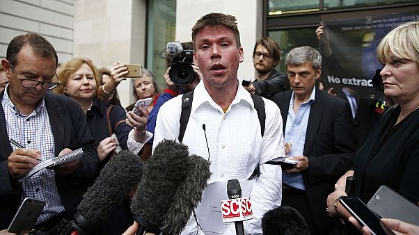 Britischer Hacker Lauri Love soll an USA ausgeliefert werden Britischer Hacker Lauri Love soll an USA ausgeliefert werden