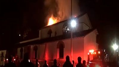 A Cuzco, l'église Saint Sébastien en partie détruite par les flammes