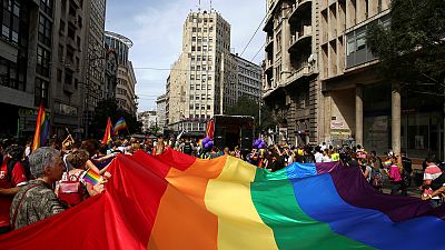 Belgrado celebra el desfile del orgullo gay con un fuerte dispositivo policial