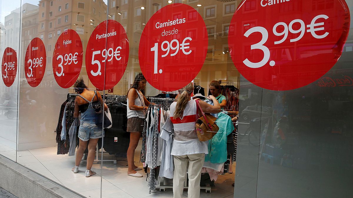 Spain's economy to 'grow by over 3%' despite lack of government
