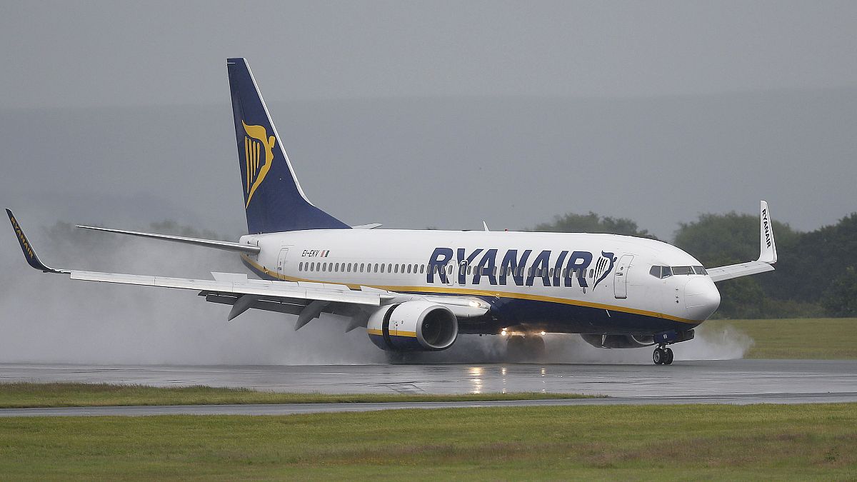 H Ryanair «κόβει» δρομολόγια στην Ελλάδα, πρώτο «θύμα» η Κως