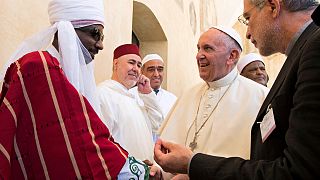 Papa denuncia em Assis "vírus" da indiferença face a vítimas de guerra