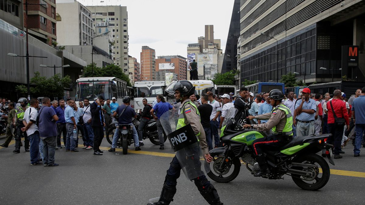 Krise in Venezuela: Referendum gegen Maduro erst 2017