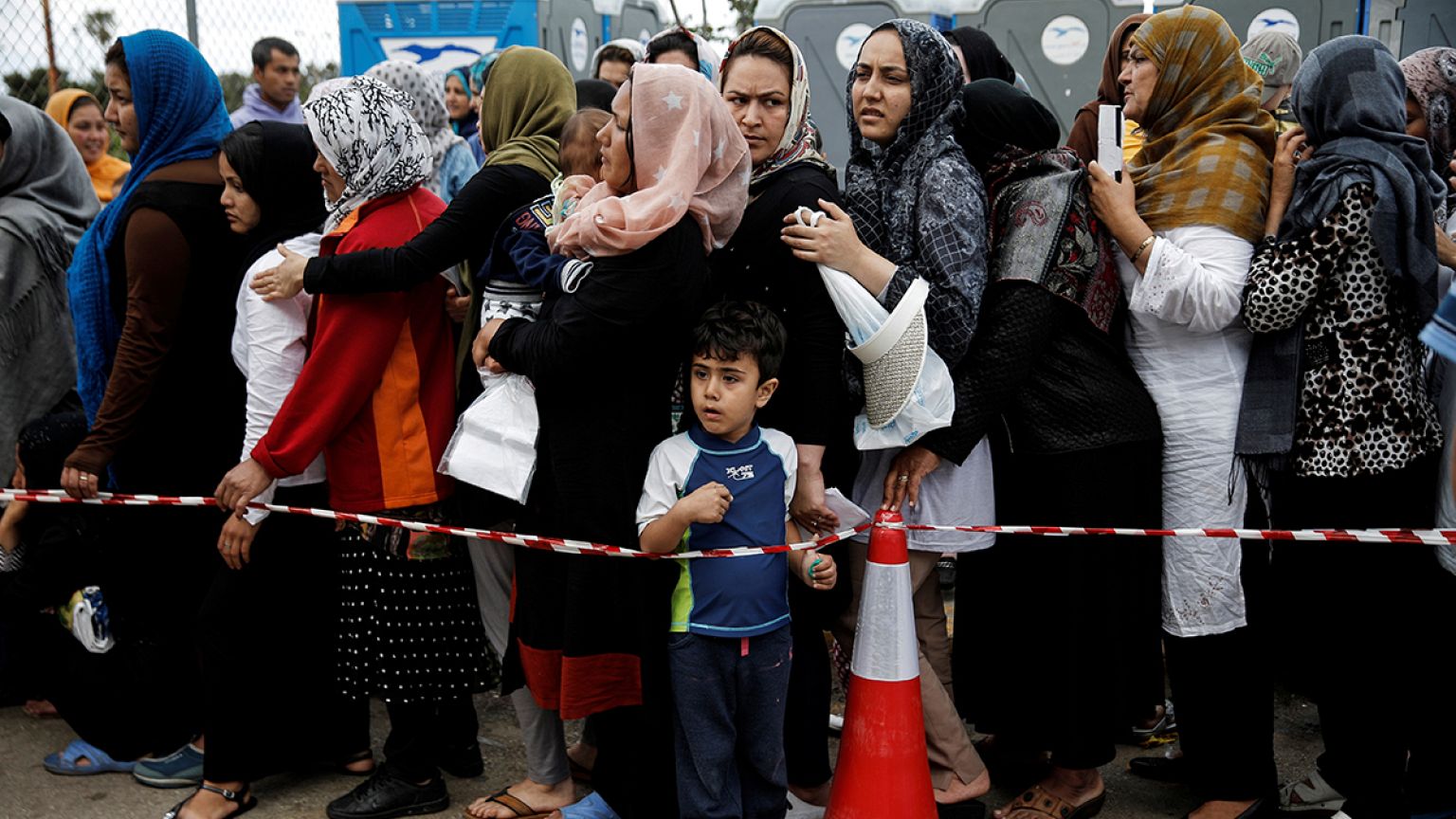 رنج مضاعف مهاجران هزاره افغان