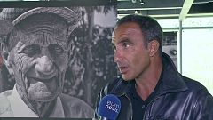Sensible Schwarz-Weiß-Porträts von Nikos Aliagas