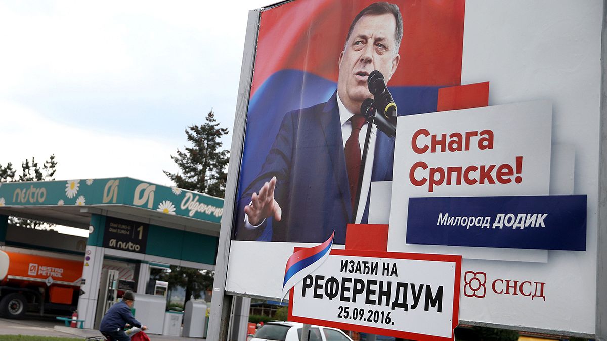 صرب البوسنة يتحدون سراييفو بإجراء استفتاء حول عطلة وطنية
