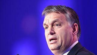 Hungary PM proposes refugee city in Libya
