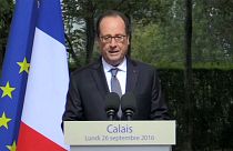 Frankreichs Präsident François Hollande besucht Calais