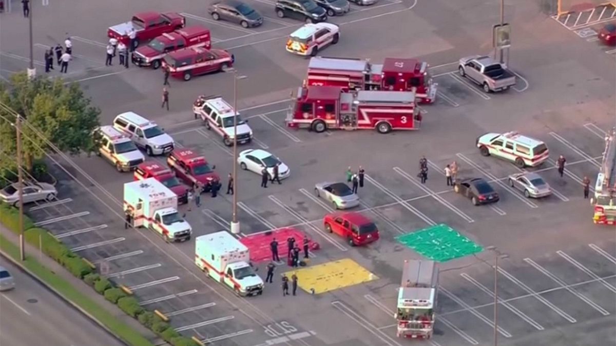 Texas: Schütze verletzt neun Menschen auf Parkplatz eines Einkaufszentrums