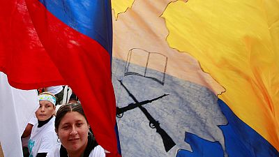 كولومبيا: اتفاق سلام تاريخي ينهي عقودا من الحرب بين الحكومة ومتمردي فارك