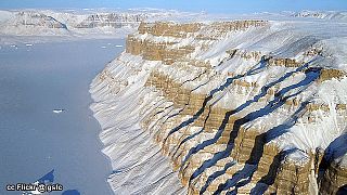 Une base secrète américaine sort de la glace du Groenland