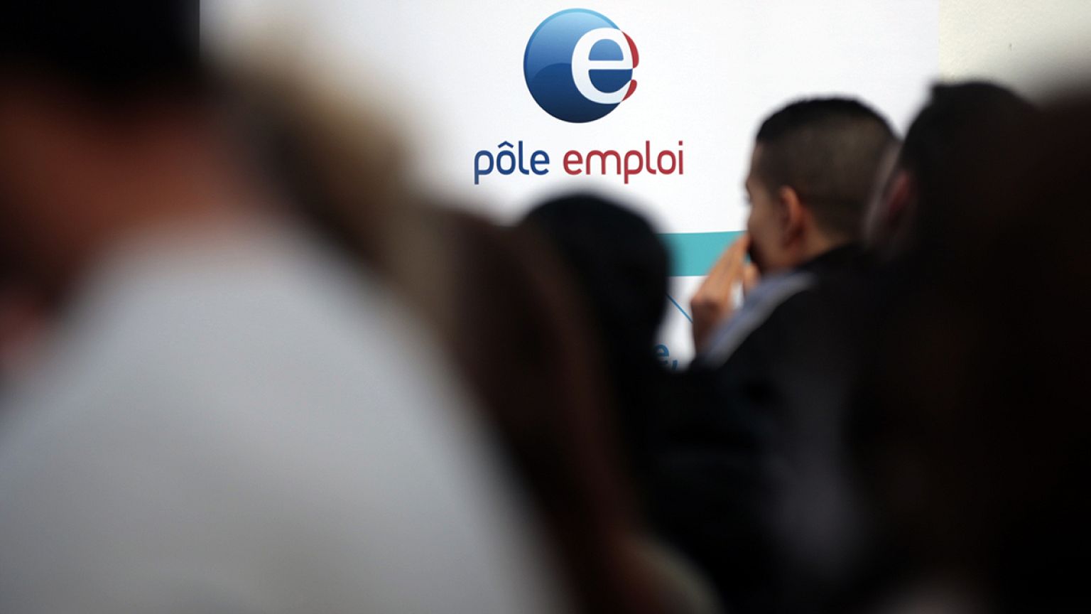 Γαλλία: «Εκτόξευση» της ανεργίας