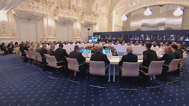 Βρετανικό «όχι» σε Ευρωστρατό-Ευρωστρατηγείο Βρετανικό «όχι» σε Ευρωστρατό-Ευρωστρατηγείο
