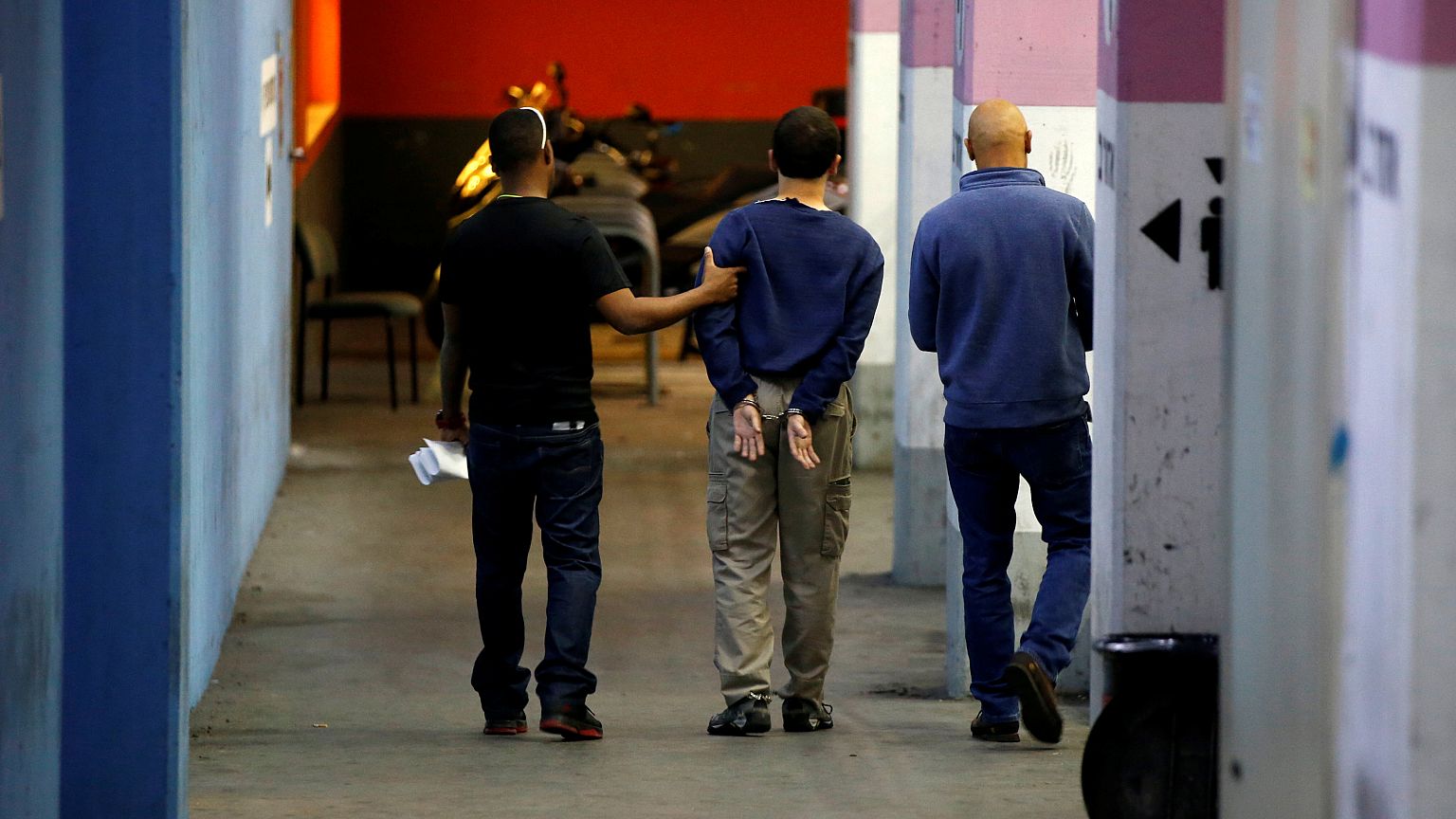 U.S.-Israeli teen arrested in Israel on suspicion of making bomb threats ag