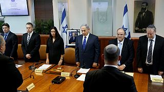Israeli cabinet holds minute's silence for Peres