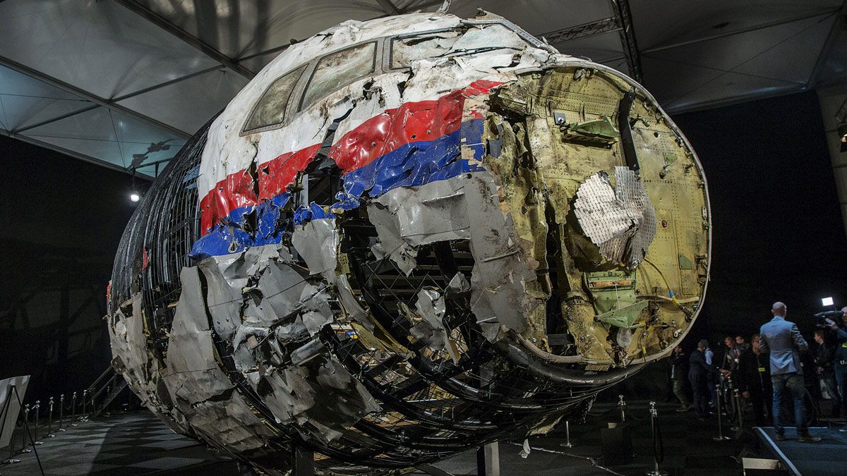 الطائرة الماليزية MH17 سقطت شرق أوكرانيا بصاروخ "نُقل من روسيا"