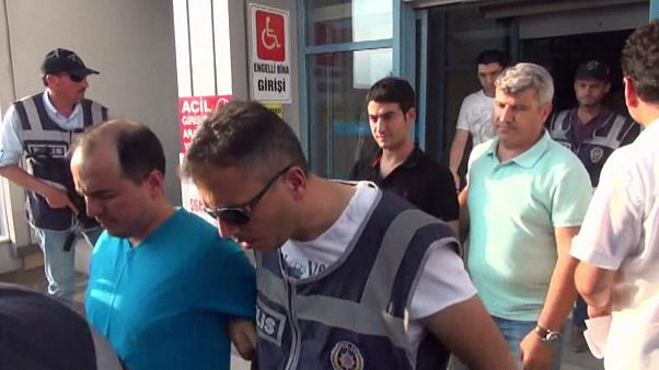 Τουρκία: 32.000 συλλήψεις μετά το αποτυχημένο πραξικόπημα Τουρκία: 32.000 συλλήψεις μετά το αποτυχημένο πραξικόπημα