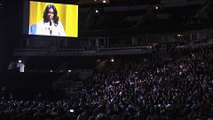 Image: Guests watch as Oprah Winfrey interviews former first lady Michelle 
