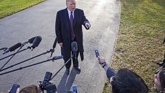 Image: US President Donald J. Trump departs the White House in Washington, 