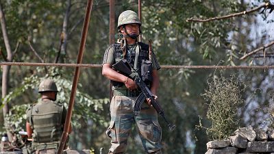 کشته شدن دو سرباز پاکستان در تبادل آتش با هند در مرز کشمیر