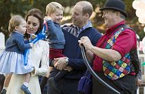 La presencia de los príncipes Jorge y Carlota acapara la visista oficial de los duques de Cambridge a Canadá