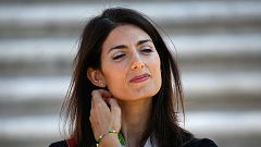 Virginia Raggi si 'rifugia' sul tetto del Campidoglio