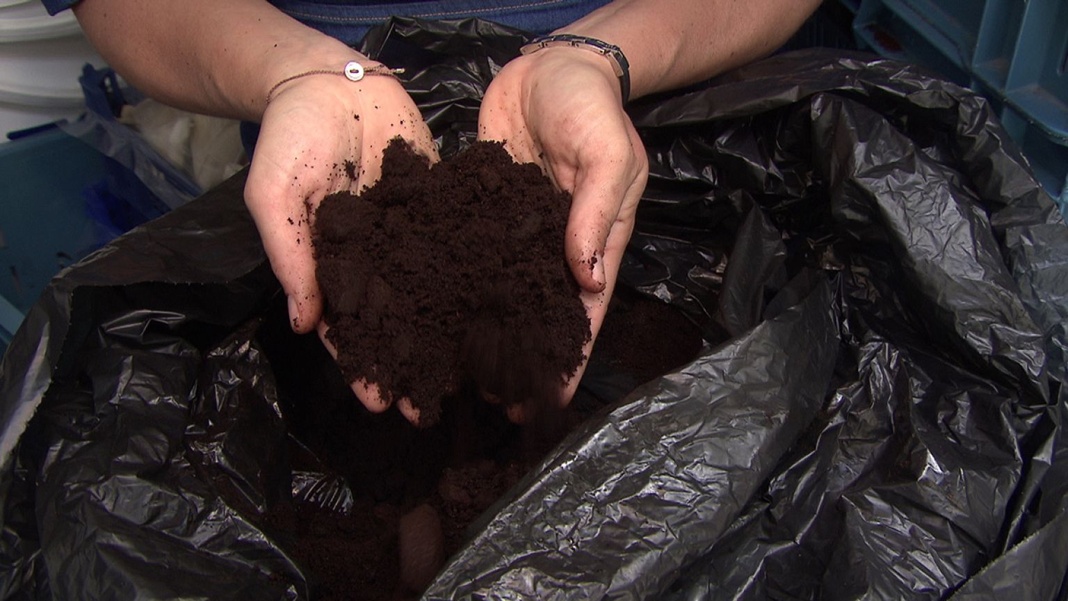 Takeaway: coffee waste recycling