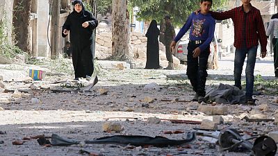 Halep'te son bombardımanlarda 106'sı çocuk 338 sivil öldü