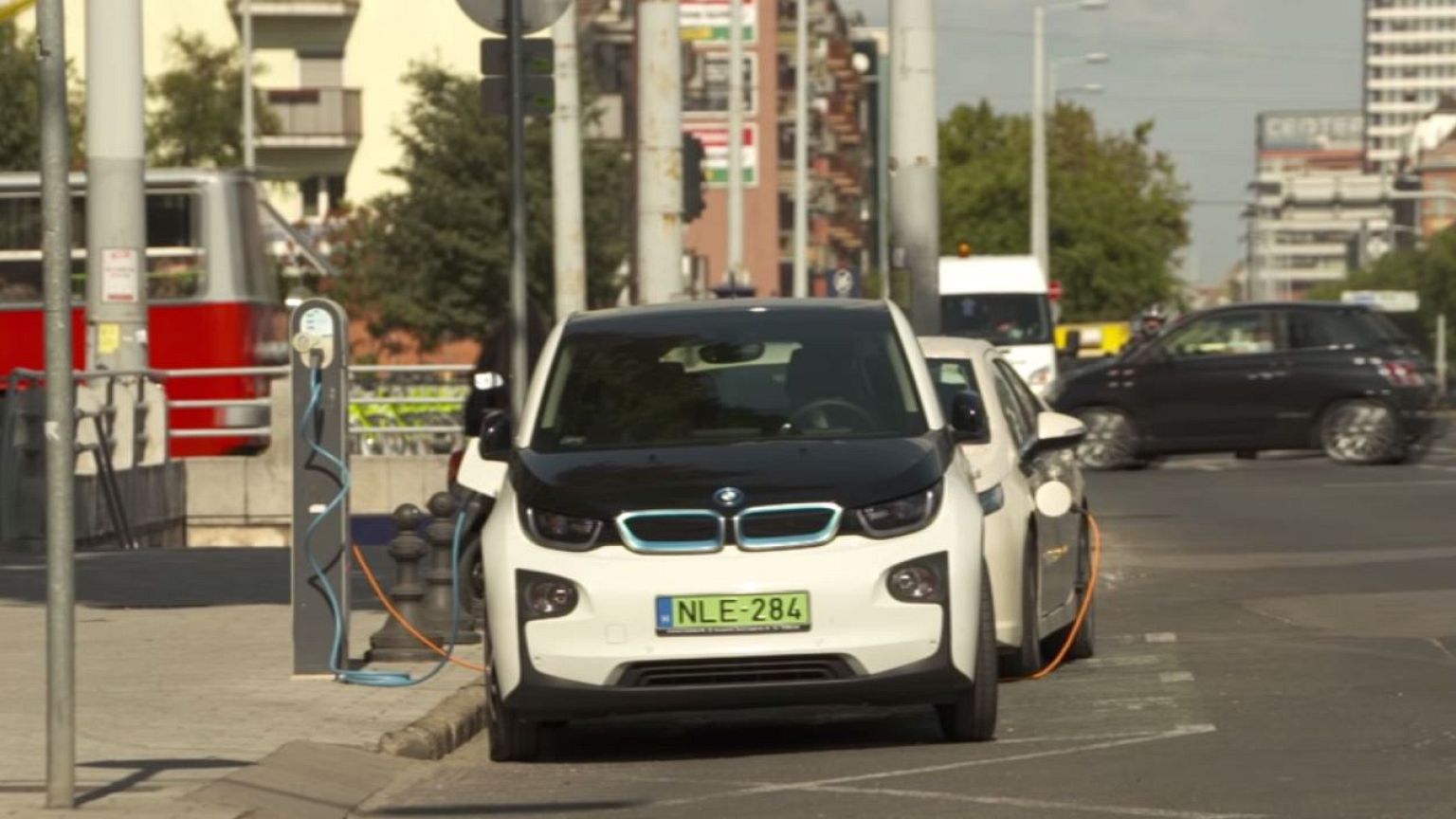 Macaristan'da hedef 2020'ye kadar trafikte 30 bin elektrikli otomobil