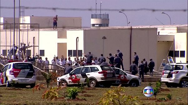 Brasil: Polícia captura mais de 300 fugitivos da cadeia de Jardinópolis Brasil: Polícia captura mais de 300 fugitivos da cadeia de Jardinópolis