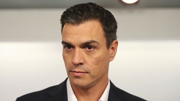 Crise política em Espanha: Líder do PSOE ameaça demitir-se Crise política em Espanha: Líder do PSOE ameaça demitir-se